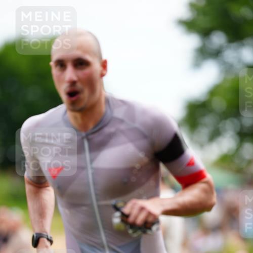 21.06.2026 - 29. Vierlanden-Triathlon LAZAROV Photography http://msf.ph/oto/9863327 21.06.2026 10:55:09 Schwimmen 97, 679 meine-sportfotos.de