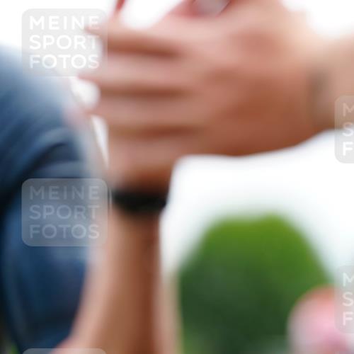 21.06.2026 - 29. Vierlanden-Triathlon LAZAROV Photography http://msf.ph/oto/9863351 21.06.2026 10:55:53 Schwimmen 663, 739, 753 meine-sportfotos.de
