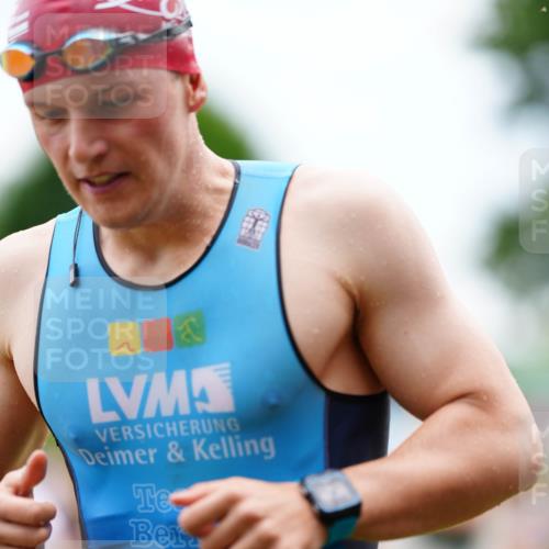 21.06.2026 - 29. Vierlanden-Triathlon LAZAROV Photography http://msf.ph/oto/9863352 21.06.2026 10:55:54 Schwimmen 663, 739, 753 meine-sportfotos.de