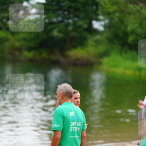21.06.2026 - 29. Vierlanden-Triathlon LAZAROV Photography http://msf.ph/oto/9863373 21.06.2026 10:57:10 Schwimmen 701, 726, 740 meine-sportfotos.de