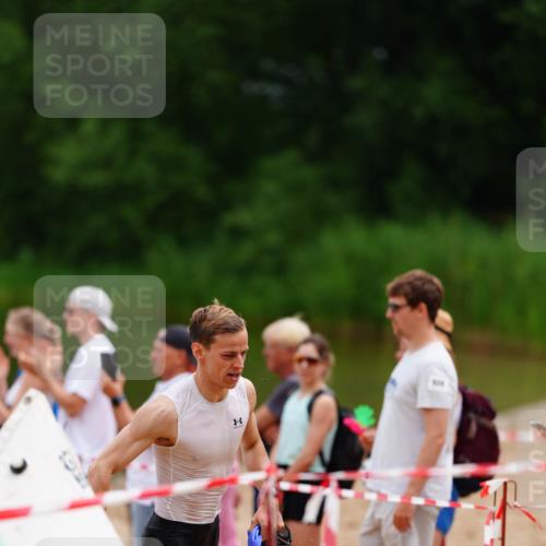 21.06.2026 - 29. Vierlanden-Triathlon LAZAROV Photography http://msf.ph/oto/9863374 21.06.2026 10:57:11 Schwimmen 701, 726, 740 meine-sportfotos.de