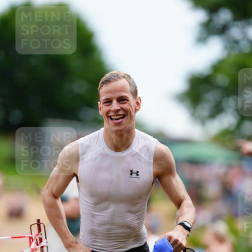 21.06.2026 - 29. Vierlanden-Triathlon LAZAROV Photography http://msf.ph/oto/9863379 21.06.2026 10:57:13 Schwimmen 701, 726, 740 meine-sportfotos.de
