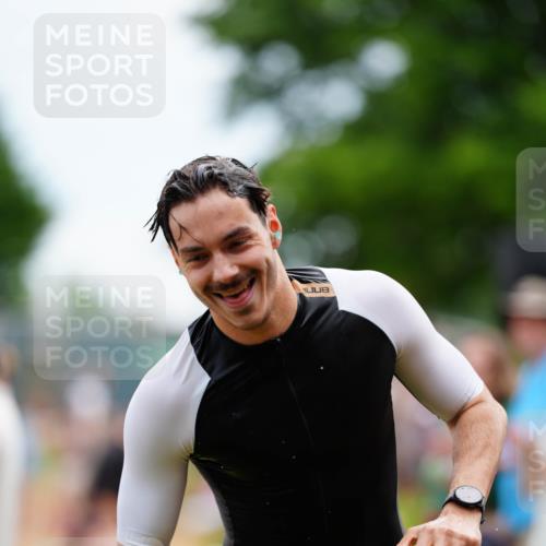 21.06.2026 - 29. Vierlanden-Triathlon LAZAROV Photography http://msf.ph/oto/9863386 21.06.2026 10:57:20 Schwimmen 701, 726, 740 meine-sportfotos.de