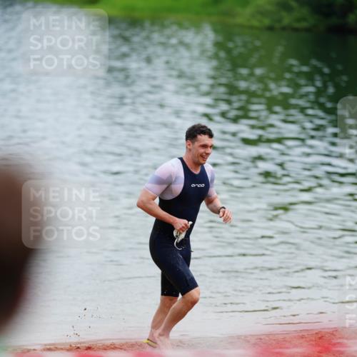 21.06.2026 - 29. Vierlanden-Triathlon LAZAROV Photography http://msf.ph/oto/9863390 21.06.2026 10:57:32 Schwimmen 634 meine-sportfotos.de
