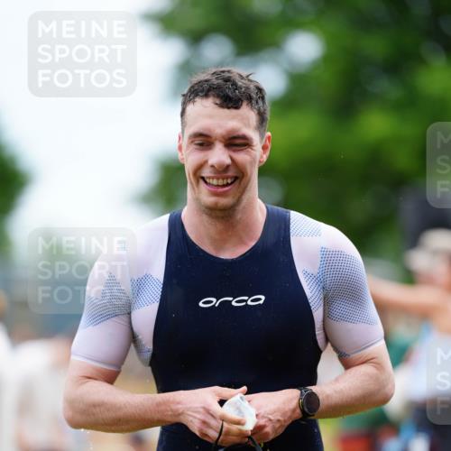 21.06.2026 - 29. Vierlanden-Triathlon LAZAROV Photography http://msf.ph/oto/9863396 21.06.2026 10:57:38 Schwimmen 634 meine-sportfotos.de