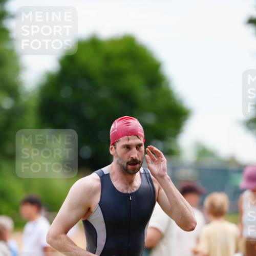 21.06.2026 - 29. Vierlanden-Triathlon LAZAROV Photography http://msf.ph/oto/9863397 21.06.2026 10:58:00 Schwimmen 640, 650, 666, 689 meine-sportfotos.de