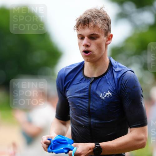 21.06.2026 - 29. Vierlanden-Triathlon LAZAROV Photography http://msf.ph/oto/9863406 21.06.2026 10:58:04 Schwimmen 640, 650, 666, 674, 689 meine-sportfotos.de