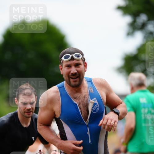 21.06.2026 - 29. Vierlanden-Triathlon LAZAROV Photography http://msf.ph/oto/9863424 21.06.2026 10:58:26 Schwimmen 661, 665, 668, 691, 715, 719 meine-sportfotos.de