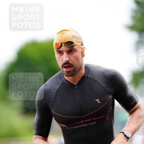 21.06.2026 - 29. Vierlanden-Triathlon LAZAROV Photography http://msf.ph/oto/9863430 21.06.2026 10:58:31 Schwimmen 661, 665, 691 meine-sportfotos.de