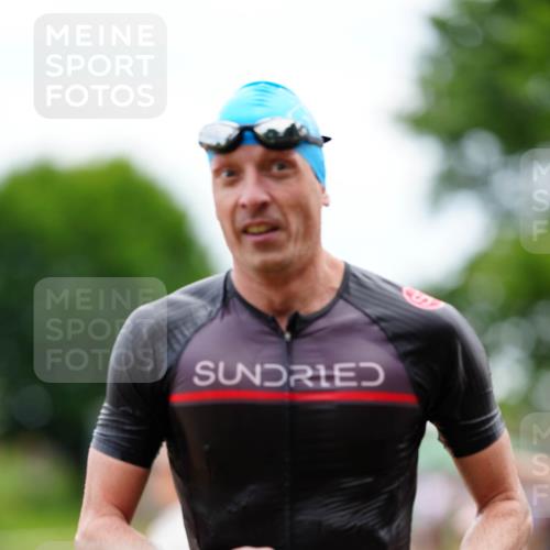 21.06.2026 - 29. Vierlanden-Triathlon LAZAROV Photography http://msf.ph/oto/9863435 21.06.2026 10:58:47 Schwimmen 630, 675, 681, 699, 721, 745 meine-sportfotos.de