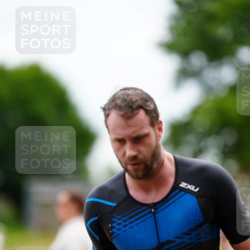 21.06.2026 - 29. Vierlanden-Triathlon LAZAROV Photography http://msf.ph/oto/9863446 21.06.2026 10:58:55 Schwimmen 630, 653, 681, 699, 745 meine-sportfotos.de