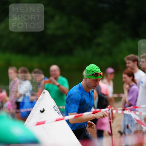 21.06.2026 - 29. Vierlanden-Triathlon LAZAROV Photography http://msf.ph/oto/9863452 21.06.2026 10:59:02 Schwimmen 647, 653, 681 meine-sportfotos.de