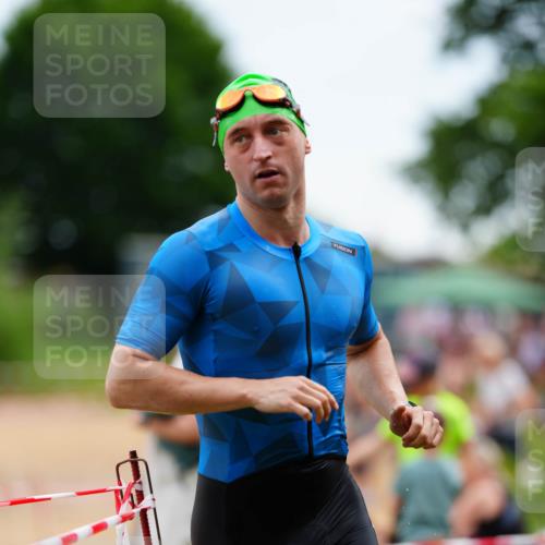 21.06.2026 - 29. Vierlanden-Triathlon LAZAROV Photography http://msf.ph/oto/9863458 21.06.2026 10:59:04 Schwimmen 647, 653 meine-sportfotos.de