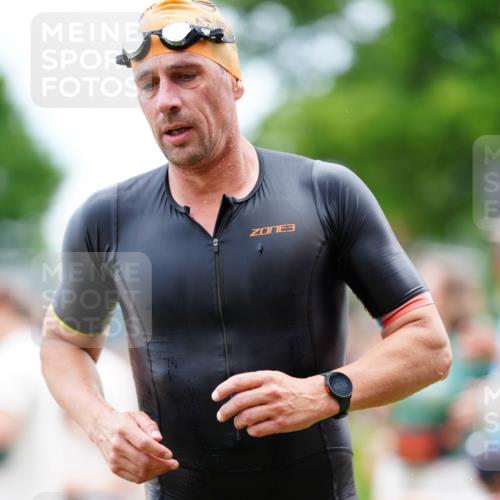 21.06.2026 - 29. Vierlanden-Triathlon LAZAROV Photography http://msf.ph/oto/9863464 21.06.2026 10:59:10 Schwimmen 647, 653 meine-sportfotos.de