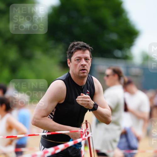 21.06.2026 - 29. Vierlanden-Triathlon LAZAROV Photography http://msf.ph/oto/9863466 21.06.2026 10:59:39 Schwimmen 682 meine-sportfotos.de
