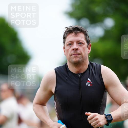 21.06.2026 - 29. Vierlanden-Triathlon LAZAROV Photography http://msf.ph/oto/9863470 21.06.2026 10:59:40 Schwimmen 682 meine-sportfotos.de