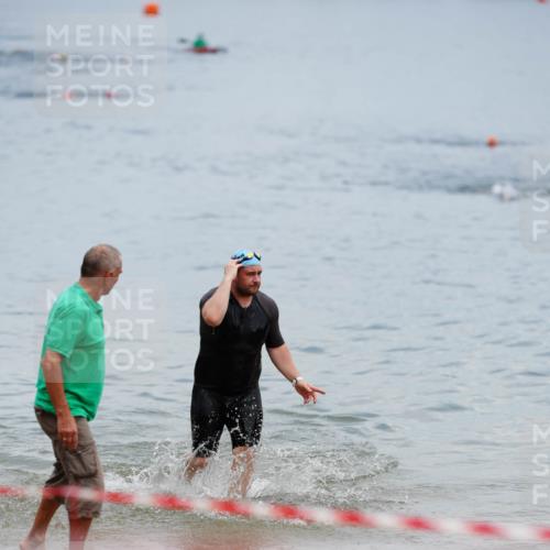 21.06.2026 - 29. Vierlanden-Triathlon LAZAROV Photography http://msf.ph/oto/9863474 21.06.2026 10:59:51 Schwimmen  meine-sportfotos.de