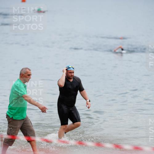 21.06.2026 - 29. Vierlanden-Triathlon LAZAROV Photography http://msf.ph/oto/9863475 21.06.2026 10:59:52 Schwimmen 724 meine-sportfotos.de