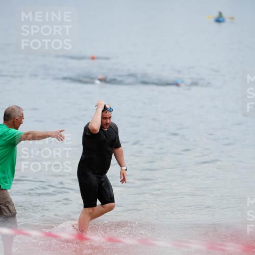 21.06.2026 - 29. Vierlanden-Triathlon LAZAROV Photography http://msf.ph/oto/9863477 21.06.2026 10:59:53 Schwimmen 724 meine-sportfotos.de