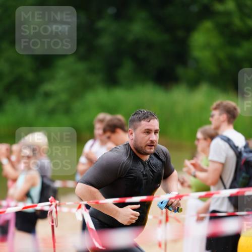 21.06.2026 - 29. Vierlanden-Triathlon LAZAROV Photography http://msf.ph/oto/9863483 21.06.2026 11:00:01 Schwimmen 724 meine-sportfotos.de