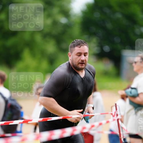 21.06.2026 - 29. Vierlanden-Triathlon LAZAROV Photography http://msf.ph/oto/9863485 21.06.2026 11:00:02 Schwimmen 724 meine-sportfotos.de