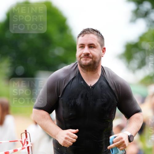 21.06.2026 - 29. Vierlanden-Triathlon LAZAROV Photography http://msf.ph/oto/9863487 21.06.2026 11:00:03 Schwimmen 724 meine-sportfotos.de