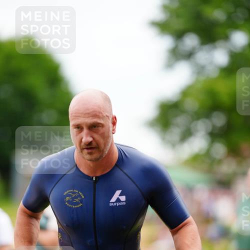 21.06.2026 - 29. Vierlanden-Triathlon LAZAROV Photography http://msf.ph/oto/9863502 21.06.2026 11:00:39 Schwimmen 696, 712, 746 meine-sportfotos.de