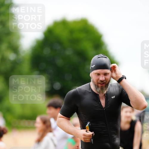 21.06.2026 - 29. Vierlanden-Triathlon LAZAROV Photography http://msf.ph/oto/9863514 21.06.2026 11:01:05 Schwimmen 671 meine-sportfotos.de