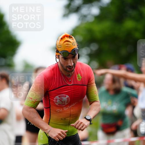 21.06.2026 - 29. Vierlanden-Triathlon LAZAROV Photography http://msf.ph/oto/9863528 21.06.2026 11:01:23 Schwimmen 656, 709, 718 meine-sportfotos.de