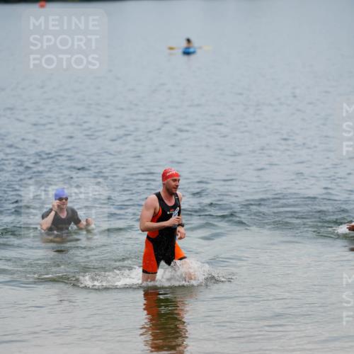 21.06.2026 - 29. Vierlanden-Triathlon LAZAROV Photography http://msf.ph/oto/9863570 21.06.2026 11:02:45 Schwimmen 720 meine-sportfotos.de