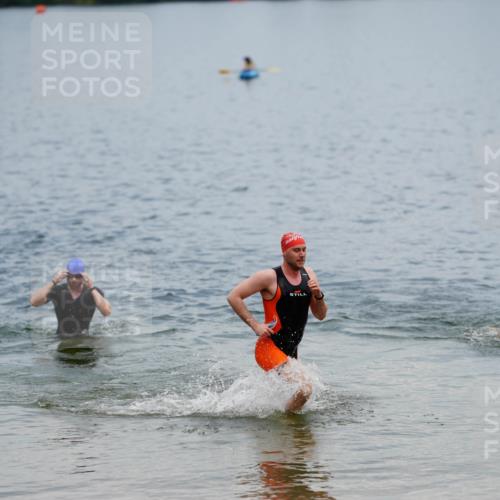 21.06.2026 - 29. Vierlanden-Triathlon LAZAROV Photography http://msf.ph/oto/9863572 21.06.2026 11:02:45 Schwimmen 720 meine-sportfotos.de
