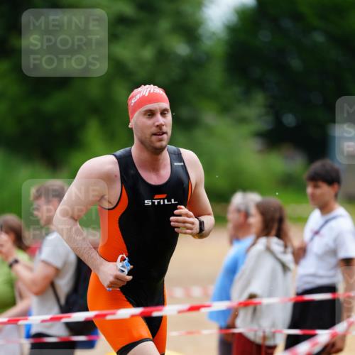 21.06.2026 - 29. Vierlanden-Triathlon LAZAROV Photography http://msf.ph/oto/9863573 21.06.2026 11:02:52 Schwimmen 659, 688, 720, 757 meine-sportfotos.de