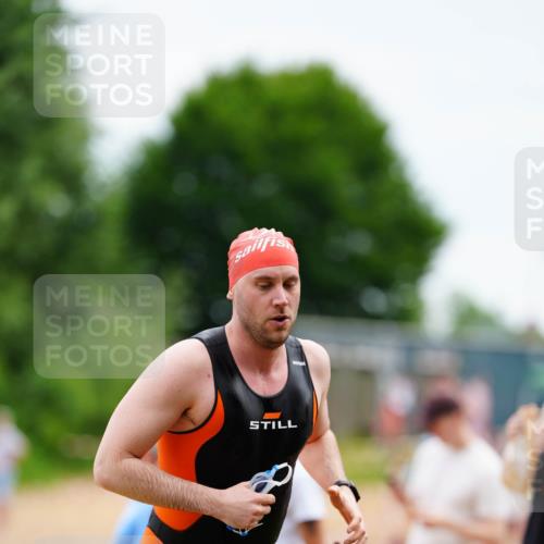 21.06.2026 - 29. Vierlanden-Triathlon LAZAROV Photography http://msf.ph/oto/9863575 21.06.2026 11:02:53 Schwimmen 659, 688, 720, 757 meine-sportfotos.de