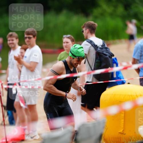 21.06.2026 - 29. Vierlanden-Triathlon LAZAROV Photography http://msf.ph/oto/9863591 21.06.2026 11:03:13 Schwimmen 703, 713, 727 meine-sportfotos.de