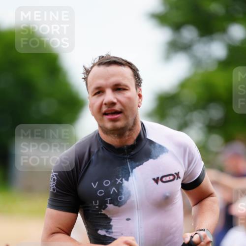 21.06.2026 - 29. Vierlanden-Triathlon LAZAROV Photography http://msf.ph/oto/9863629 21.06.2026 11:04:11 Schwimmen 655, 734 meine-sportfotos.de