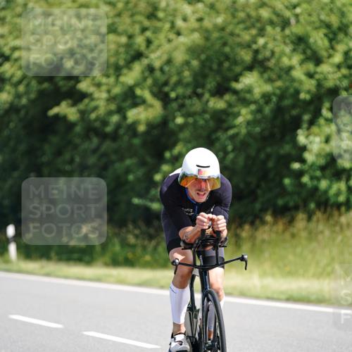21.06.2026 - Viking Triathlon Michael Burmester http://msf.ph/oto/9863635 21.06.2026 11:39:53 Radfahren 2, 19, 21, 91, 173, 192, 194, 194, 313, 350, 380 meine-sportfotos.de