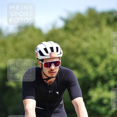 21.06.2026 - Viking Triathlon Michael Burmester http://msf.ph/oto/9863641 21.06.2026 11:39:54 Radfahren 2, 19, 21, 91, 173, 192, 194, 313, 350, 380, 607, 639 meine-sportfotos.de