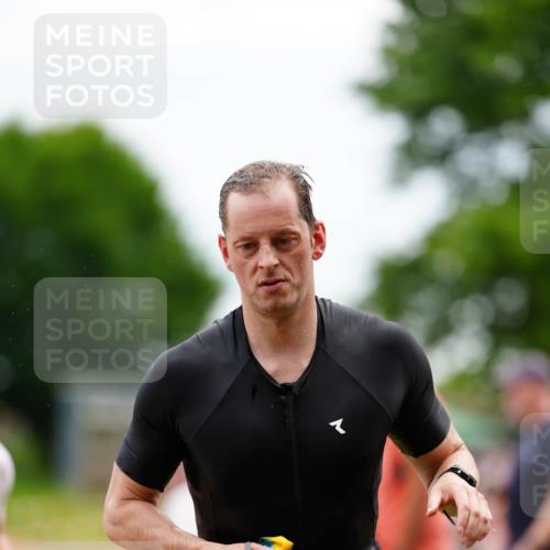 21.06.2026 - 29. Vierlanden-Triathlon LAZAROV Photography http://msf.ph/oto/9863660 21.06.2026 11:04:41 Schwimmen 17, 687, 747 meine-sportfotos.de
