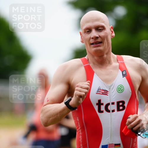 21.06.2026 - 29. Vierlanden-Triathlon LAZAROV Photography http://msf.ph/oto/9863689 21.06.2026 11:05:33 Schwimmen 633, 680, 744, 787, 820 meine-sportfotos.de