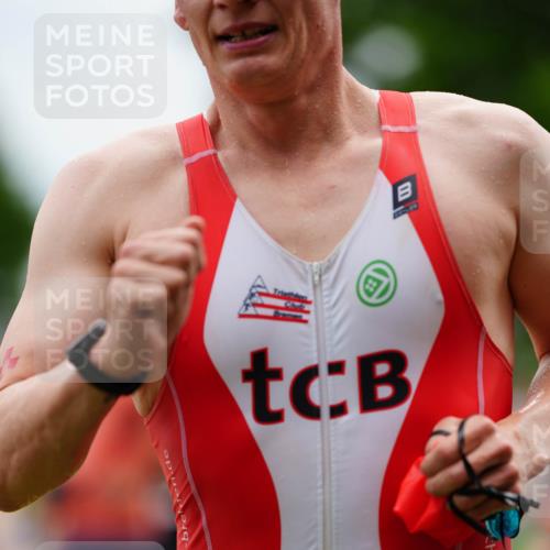 21.06.2026 - 29. Vierlanden-Triathlon LAZAROV Photography http://msf.ph/oto/9863692 21.06.2026 11:05:34 Schwimmen 633, 680, 744, 787, 820 meine-sportfotos.de