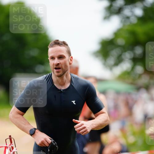 21.06.2026 - 29. Vierlanden-Triathlon LAZAROV Photography http://msf.ph/oto/9863699 21.06.2026 11:05:40 Schwimmen 633, 648, 744, 820 meine-sportfotos.de