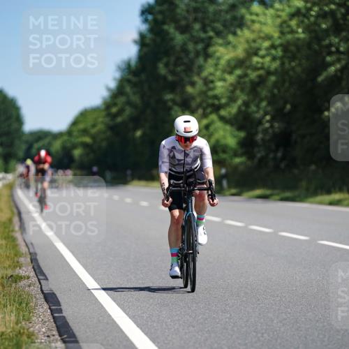 21.06.2026 - Viking Triathlon Michael Burmester http://msf.ph/oto/9863718 21.06.2026 11:40:47 Radfahren 155, 260, 287, 317, 366, 445, 467 meine-sportfotos.de
