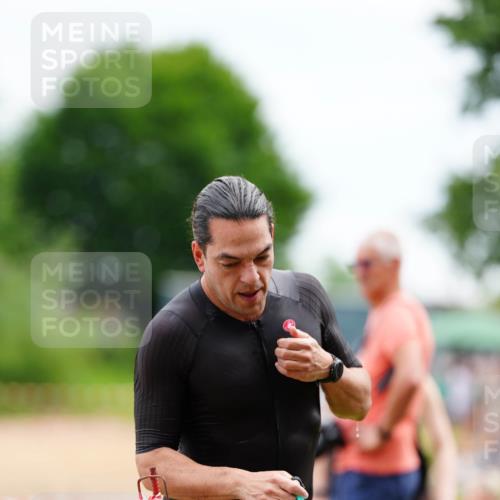 21.06.2026 - 29. Vierlanden-Triathlon LAZAROV Photography http://msf.ph/oto/9863725 21.06.2026 11:06:29 Schwimmen 628 meine-sportfotos.de