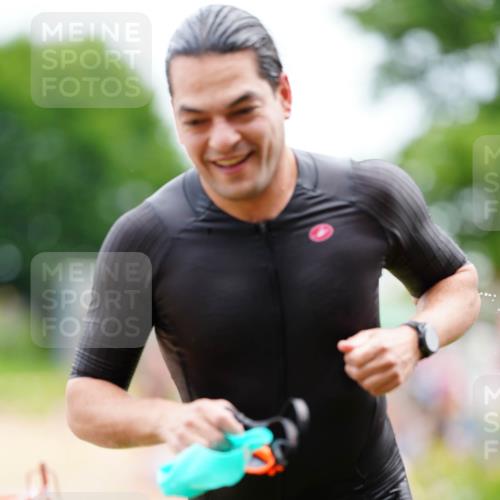 21.06.2026 - 29. Vierlanden-Triathlon LAZAROV Photography http://msf.ph/oto/9863728 21.06.2026 11:06:30 Schwimmen 628 meine-sportfotos.de