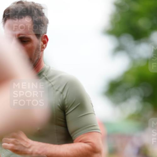 21.06.2026 - 29. Vierlanden-Triathlon LAZAROV Photography http://msf.ph/oto/9863742 21.06.2026 11:06:52 Schwimmen 635, 664, 717, 737 meine-sportfotos.de