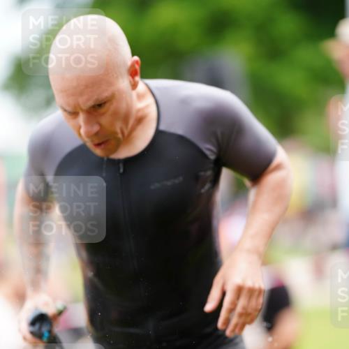 21.06.2026 - 29. Vierlanden-Triathlon LAZAROV Photography http://msf.ph/oto/9863746 21.06.2026 11:06:56 Schwimmen 635, 664, 717 meine-sportfotos.de