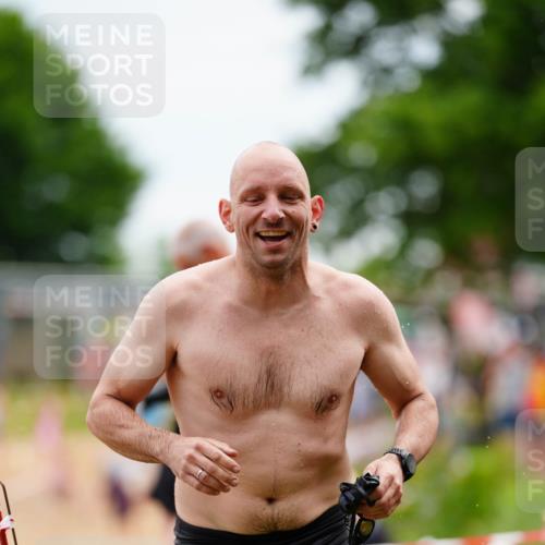 21.06.2026 - 29. Vierlanden-Triathlon LAZAROV Photography http://msf.ph/oto/9863758 21.06.2026 11:07:17 Schwimmen 684 meine-sportfotos.de
