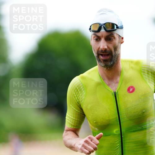21.06.2026 - 29. Vierlanden-Triathlon LAZAROV Photography http://msf.ph/oto/9863773 21.06.2026 11:08:16 Schwimmen 645, 658, 735, 1358 meine-sportfotos.de