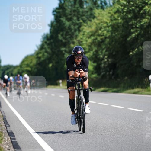 21.06.2026 - Viking Triathlon Michael Burmester http://msf.ph/oto/9863775 21.06.2026 11:41:34 Radfahren 25, 214, 219, 222, 239, 269, 314, 322, 407, 508, 547, 549, 575 meine-sportfotos.de