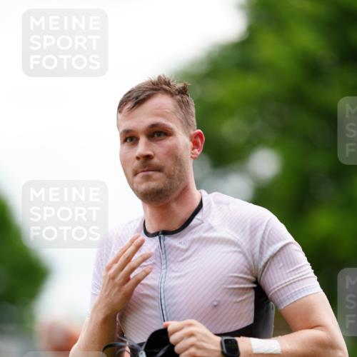 21.06.2026 - 29. Vierlanden-Triathlon LAZAROV Photography http://msf.ph/oto/9863782 21.06.2026 11:08:26 Schwimmen 645, 658, 735 meine-sportfotos.de